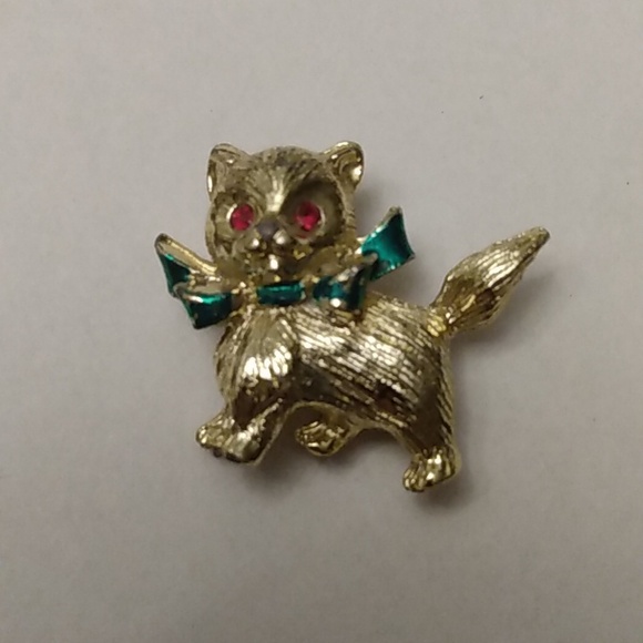 Christmas Fun Brooch Lot of 3 Santa, Ornament, Cat Red Green Goldtone - Picture 8 of 11